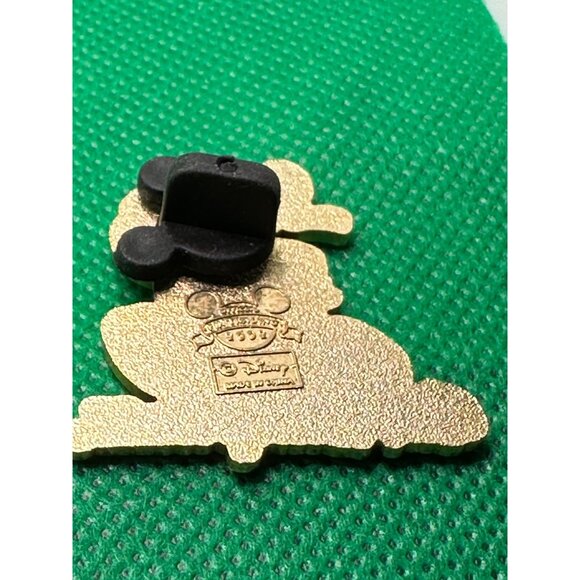 2002 Vtg Walt Disney World WDW Donald Duck Disney trading Pin badge - Picture 10 of 10